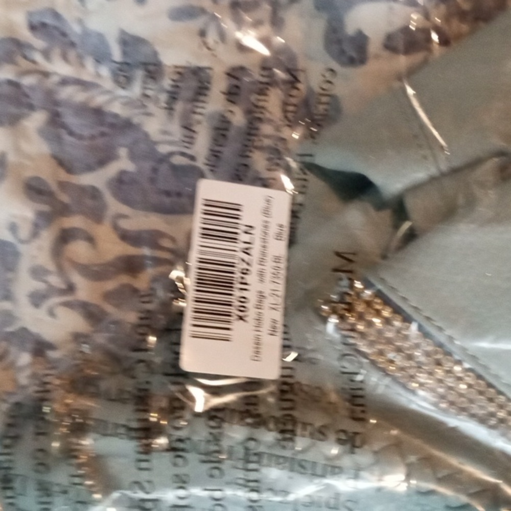 Purse - Picture 2 of 2